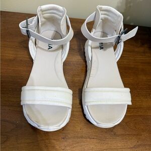 Stylish Mia White Sandals 7